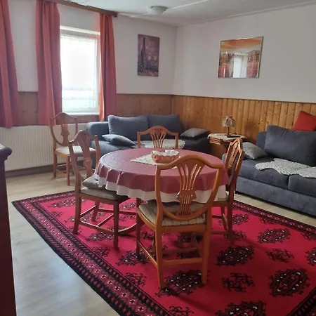 Haus Wacker - Und 3*